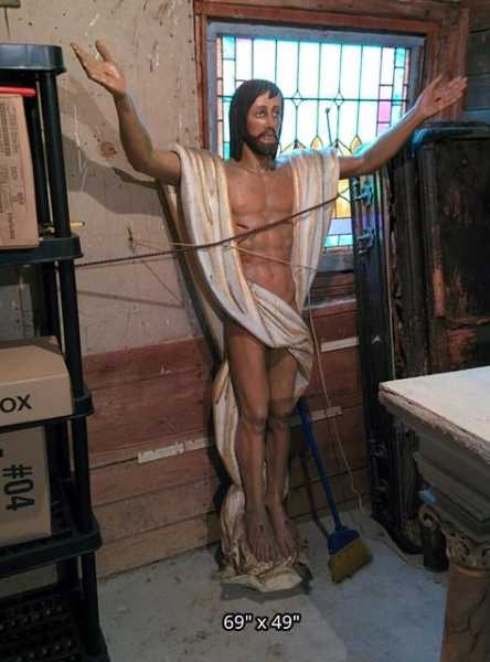 Used-Church-Items-Risen-Christ