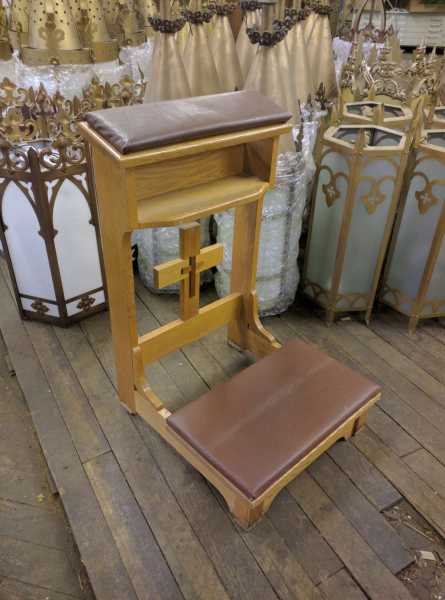 Antique-Kneeler-Prie-Dieu-16