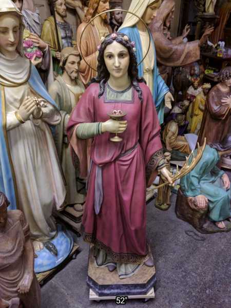 Saintt-Lucy-Church-Statue